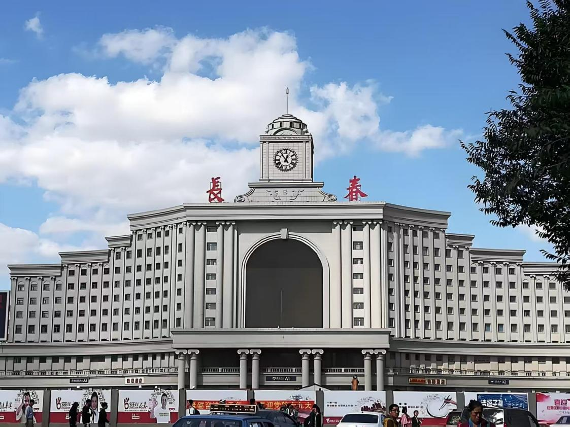 長春：從工業搖籃到青春之城，在冰雪與繁花中常懷新生